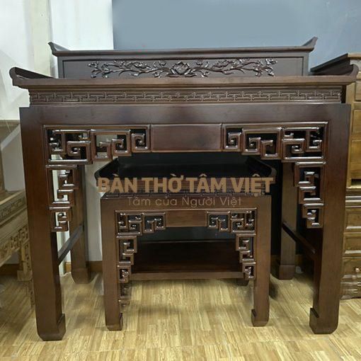 Bàn Thờ Tâm Việt