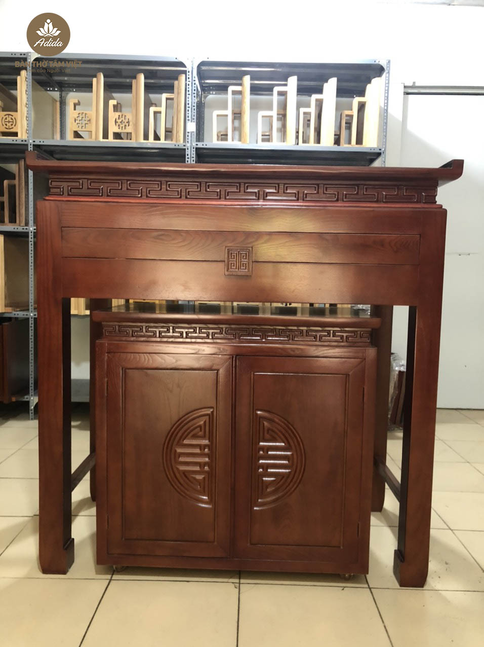 Bàn Thờ Tâm Việt