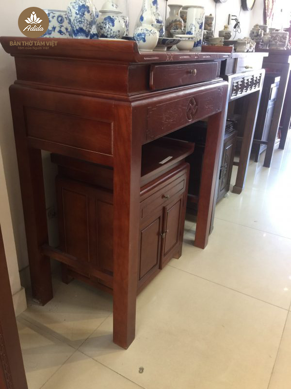 Bàn Thờ Tâm Việt