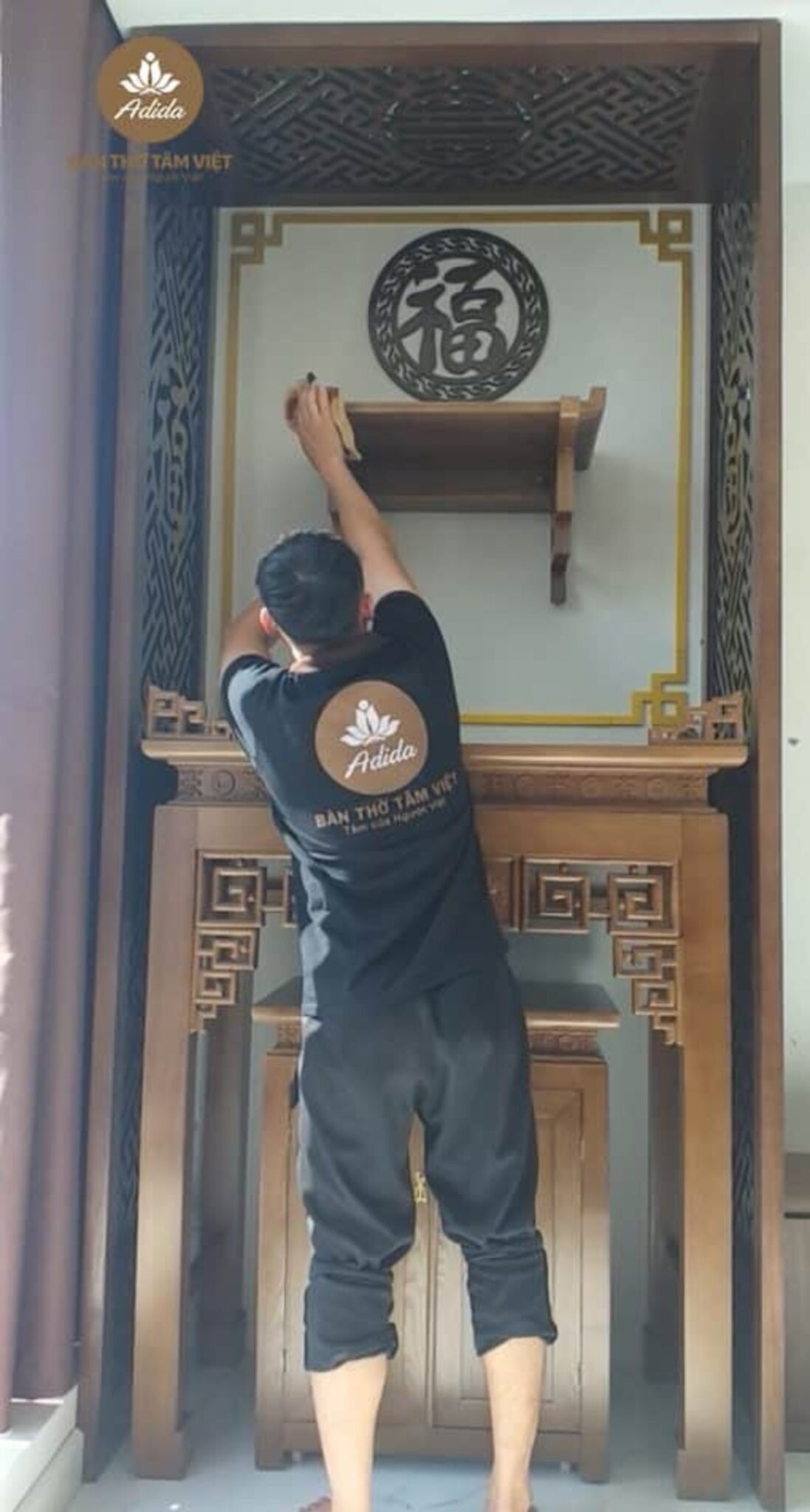 Bàn Thờ Tâm Việt
