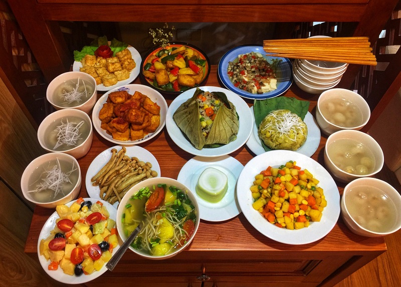Bàn Thờ Tâm Việt