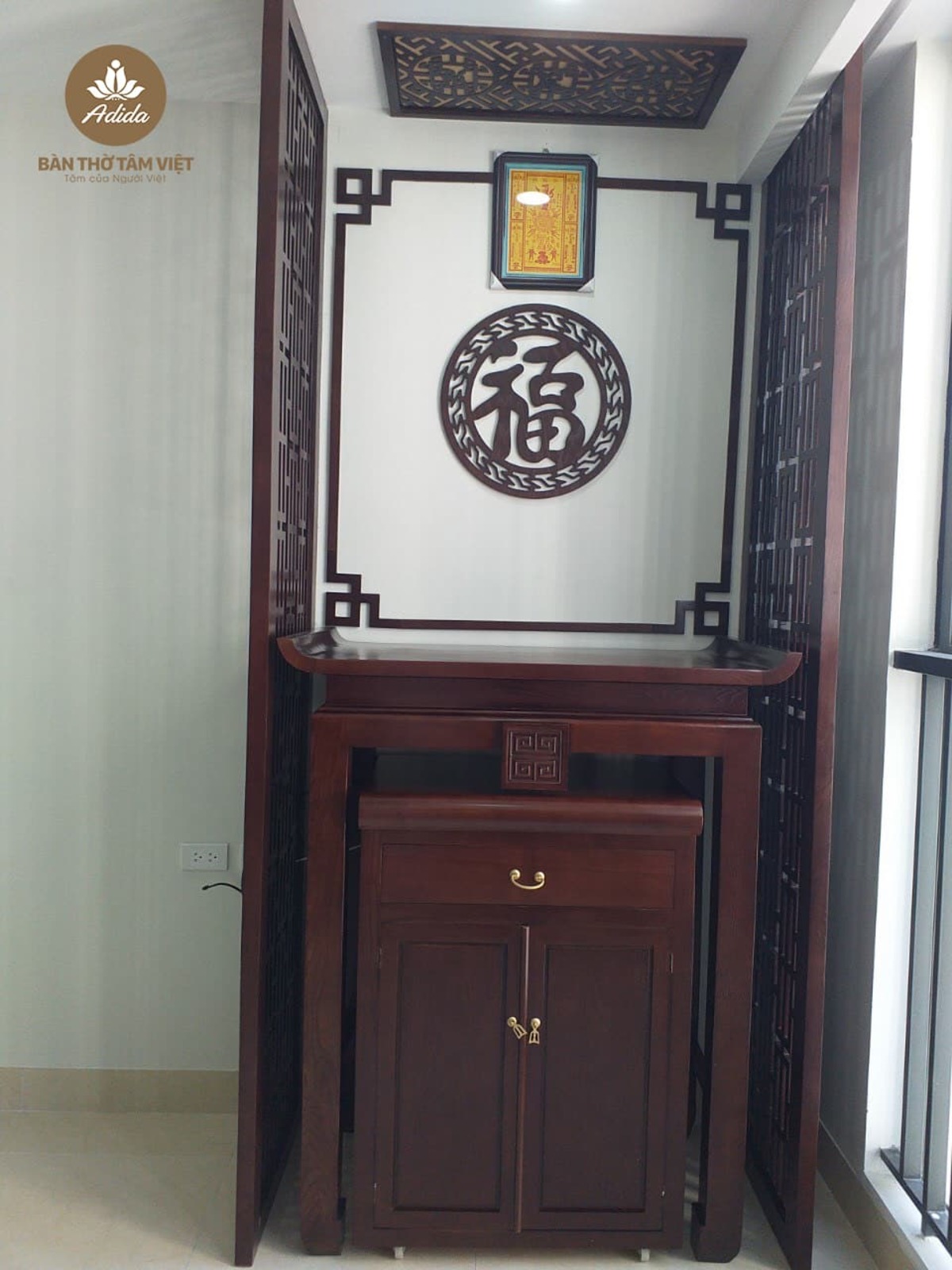 Bàn Thờ Tâm Việt