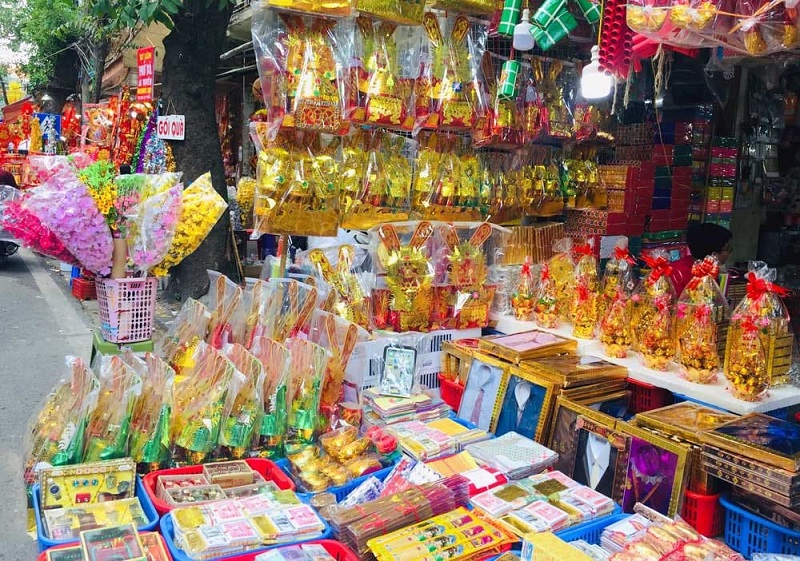 Bàn Thờ Tâm Việt