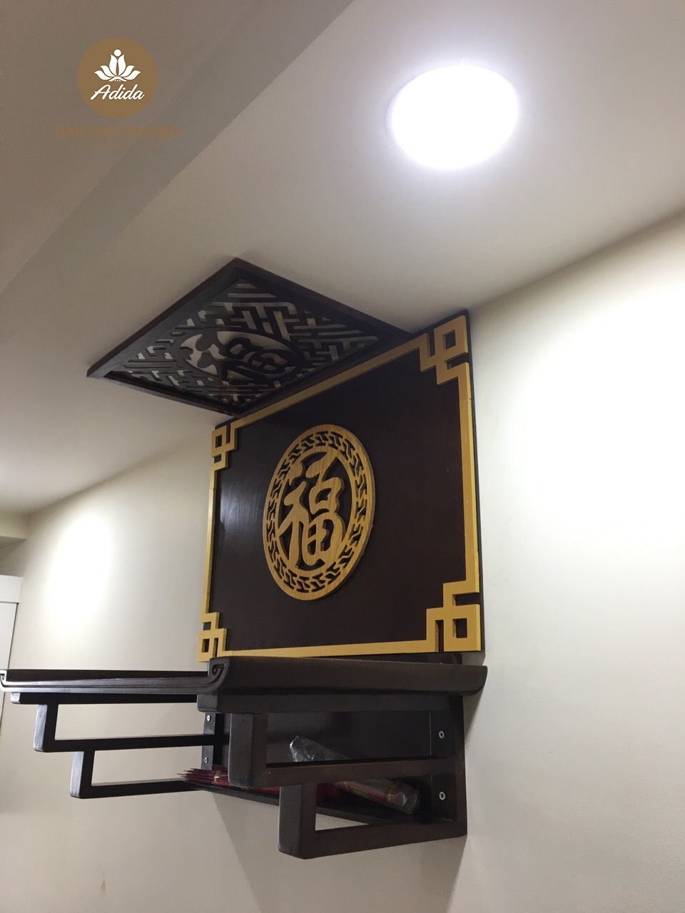 Bàn Thờ Tâm Việt