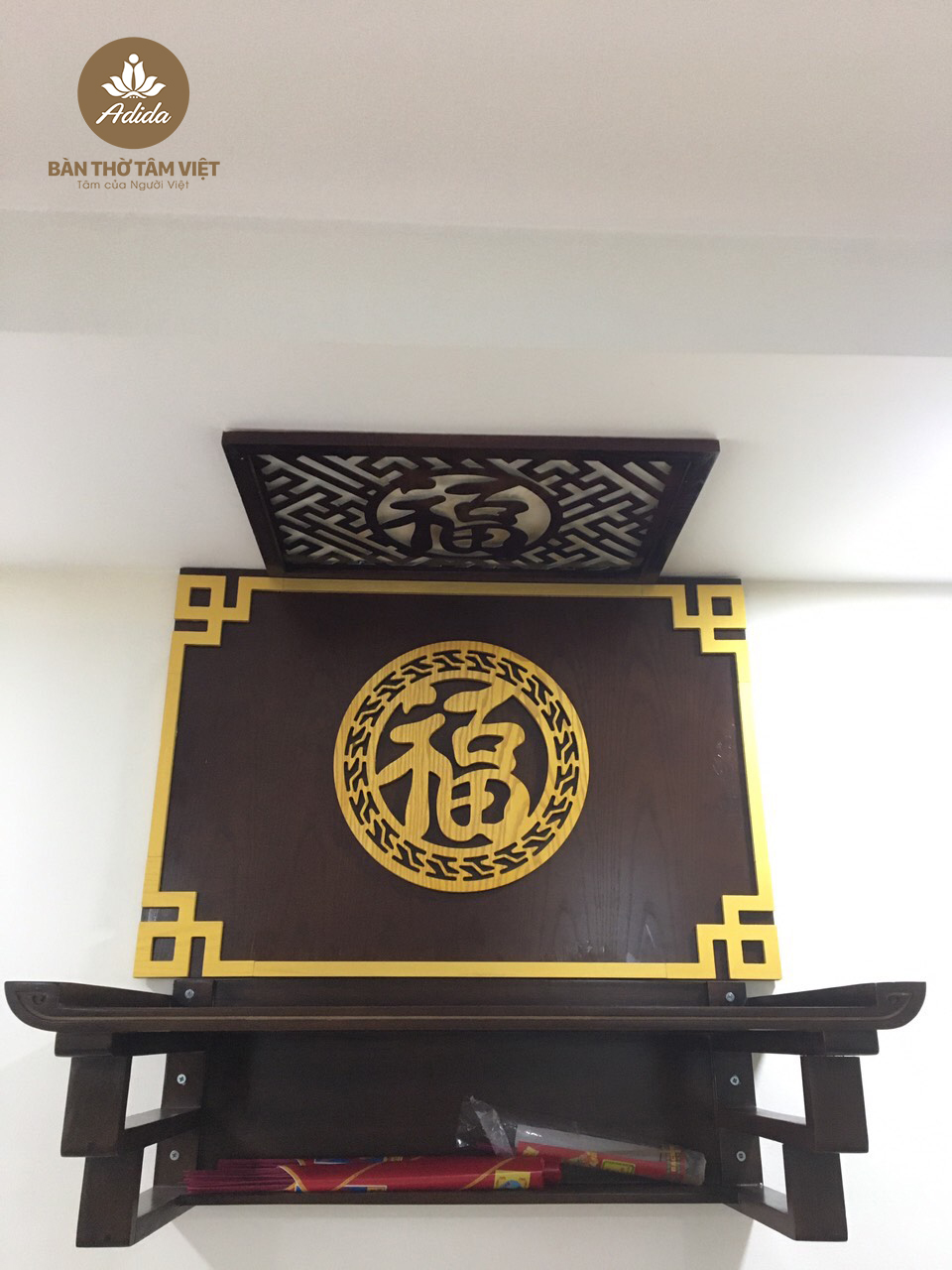 Bàn Thờ Tâm Việt
