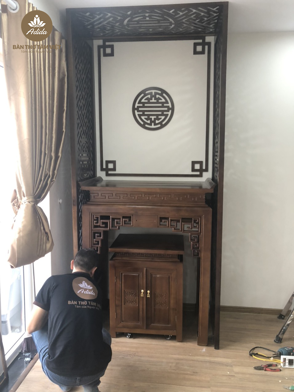 Bàn Thờ Tâm Việt