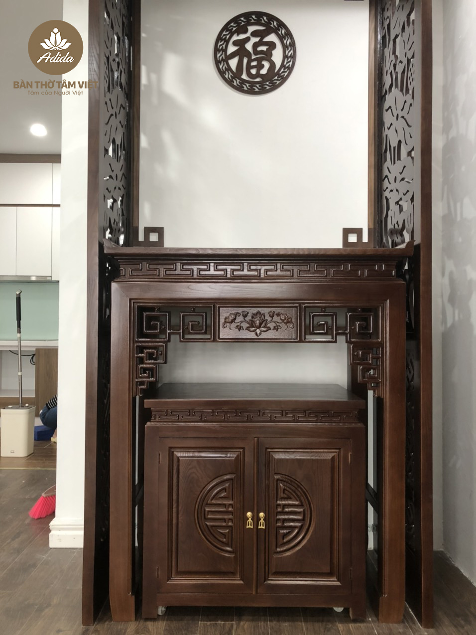 Bàn Thờ Tâm Việt