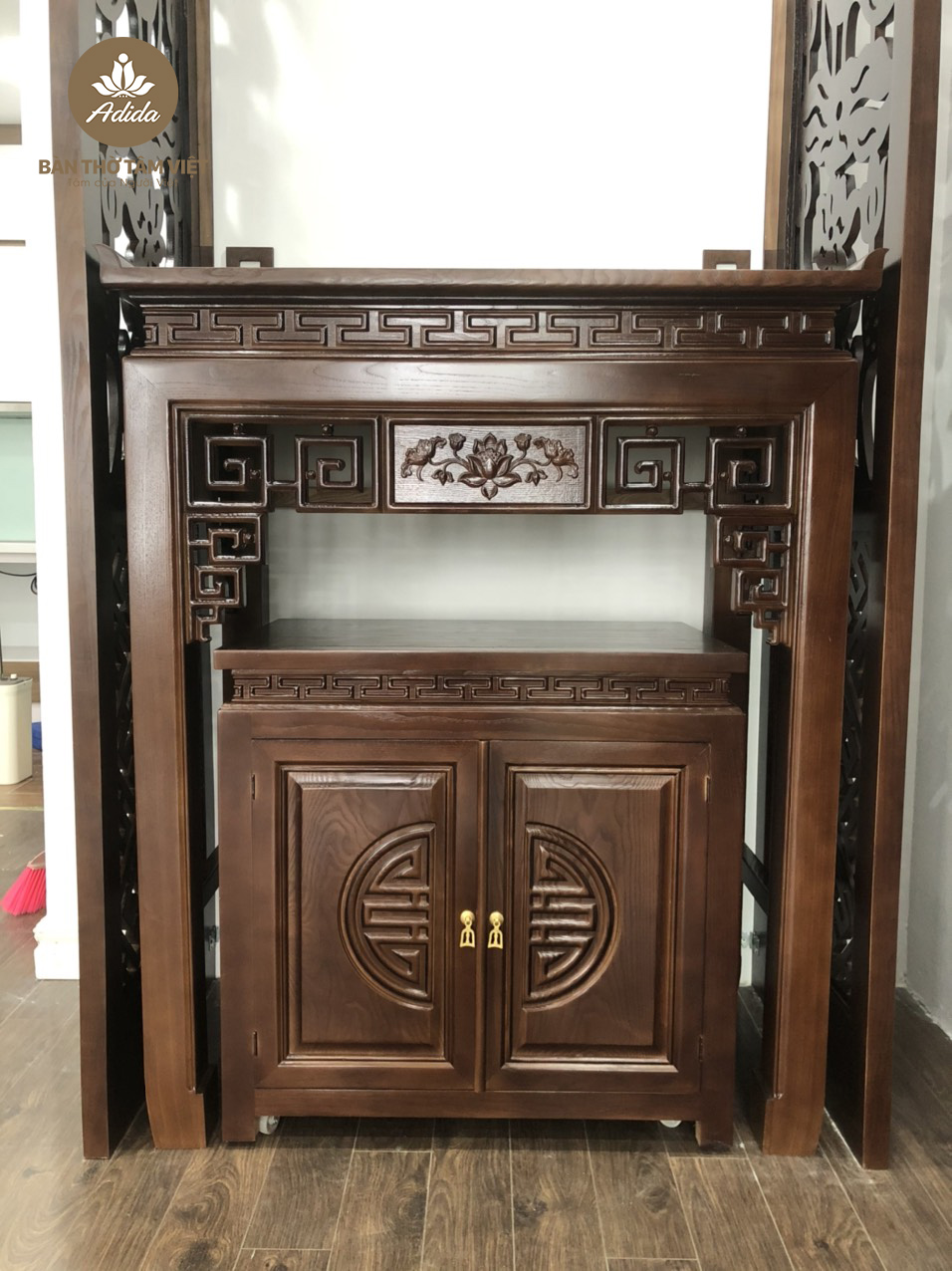 Bàn Thờ Tâm Việt