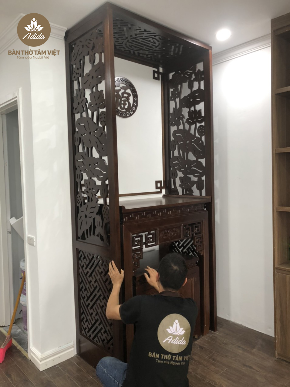 Bàn Thờ Tâm Việt