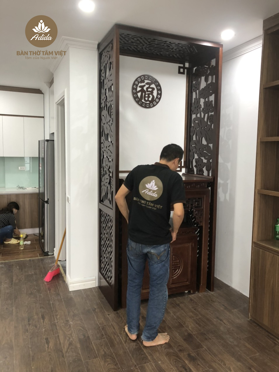 Bàn Thờ Tâm Việt