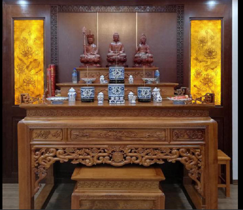Bàn Thờ Tâm Việt