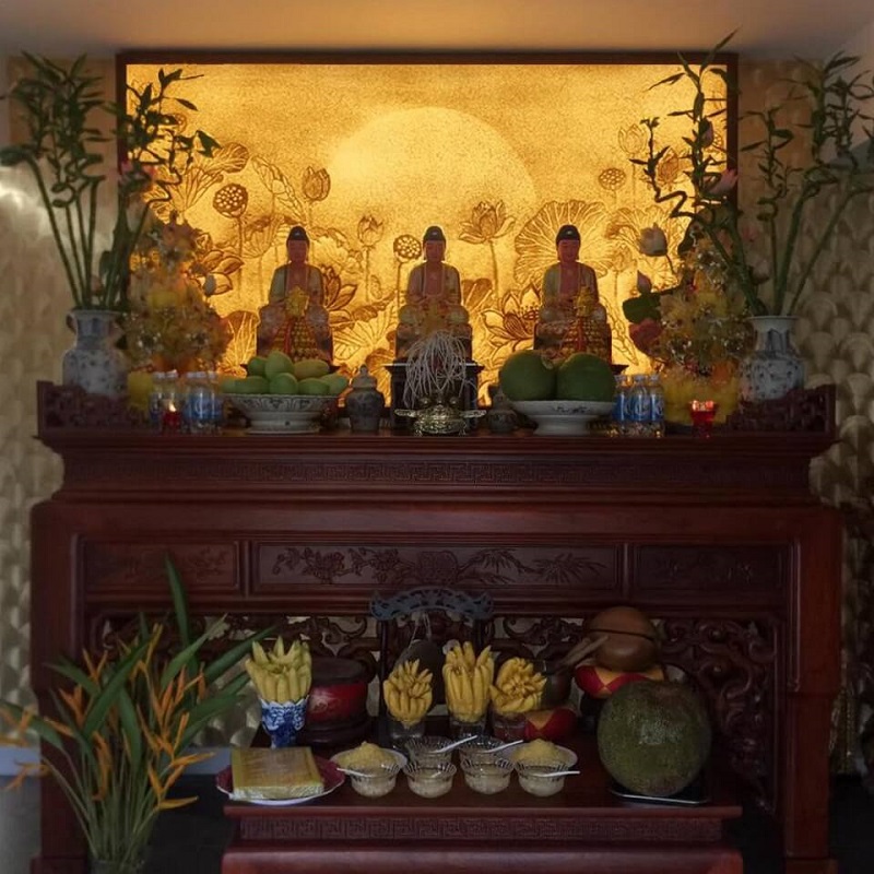 Bàn Thờ Tâm Việt