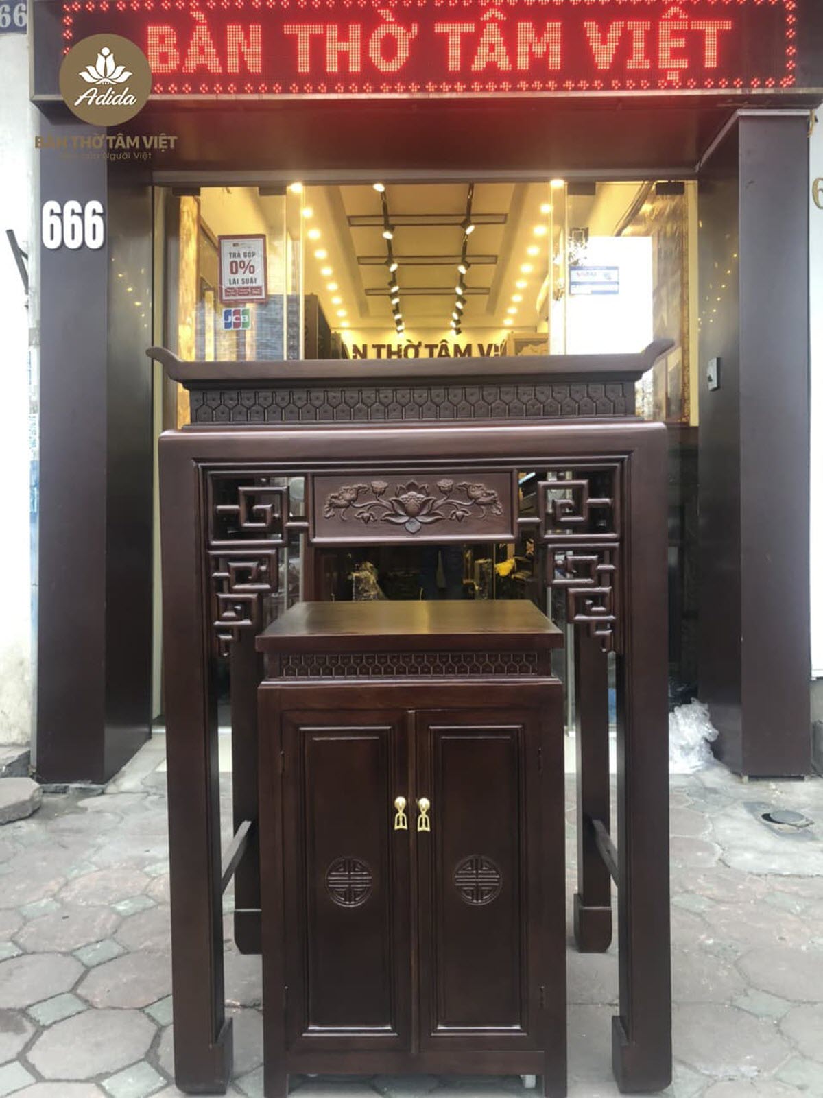 Bàn Thờ Tâm Việt