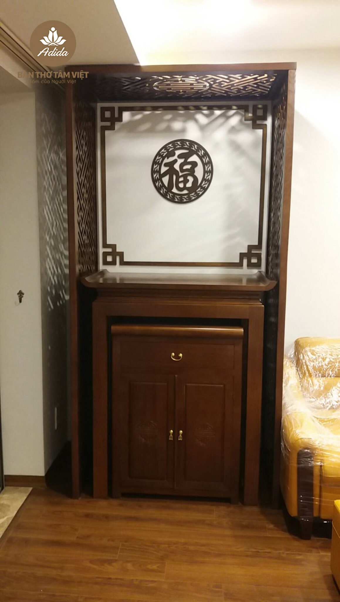 Bàn Thờ Tâm Việt