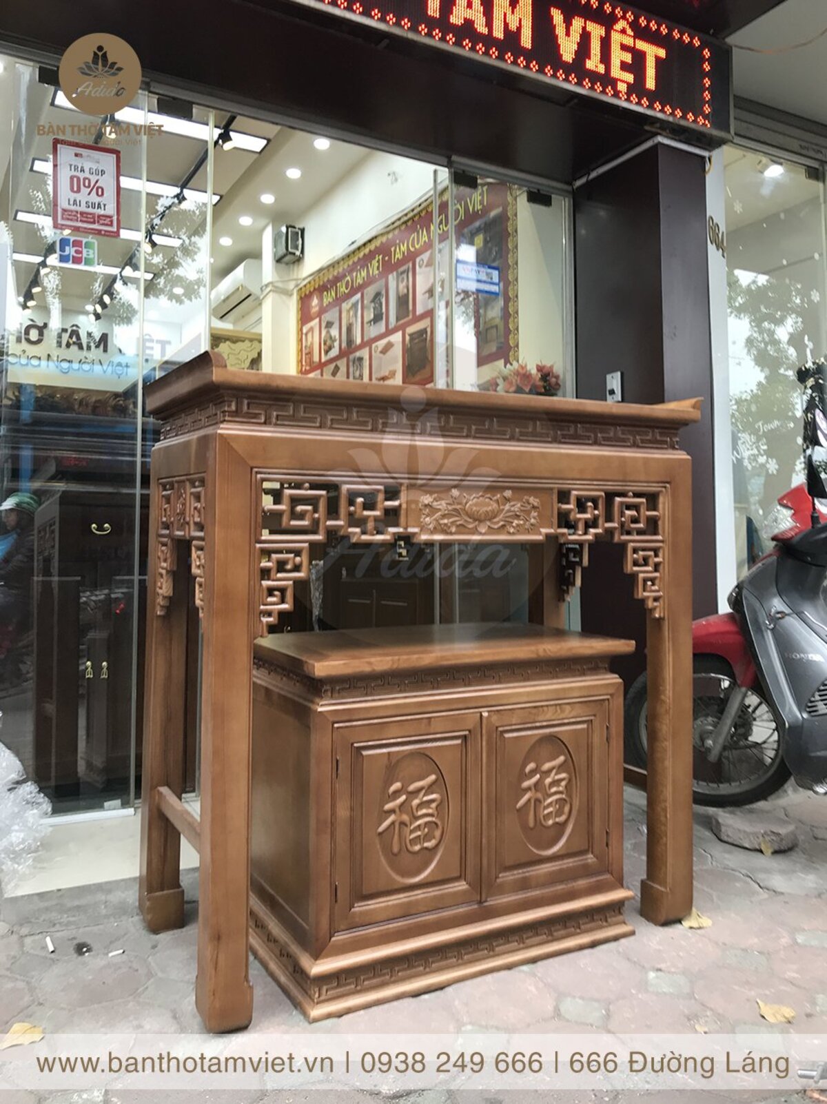 Bàn Thờ Tâm Việt
