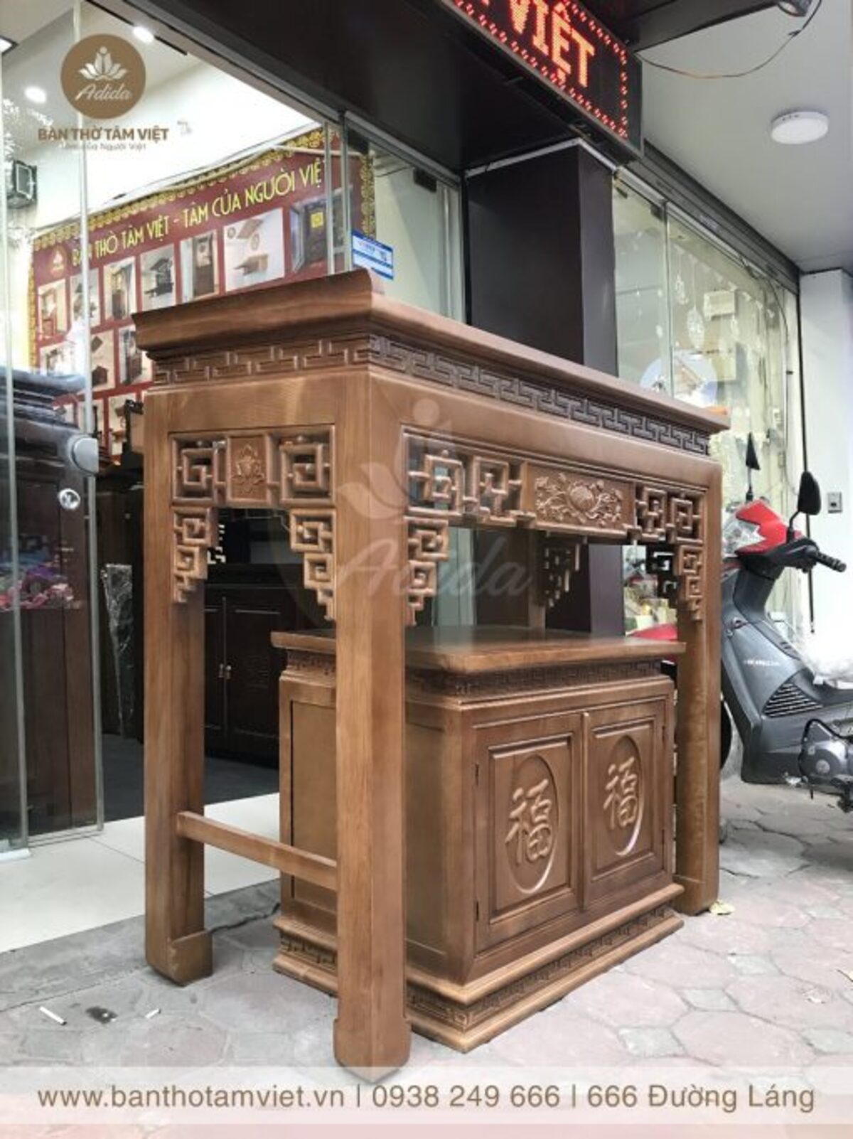Bàn Thờ Tâm Việt