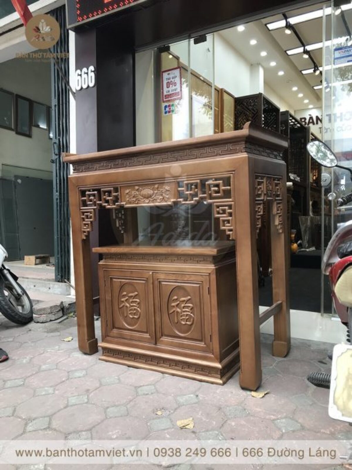 Bàn Thờ Tâm Việt