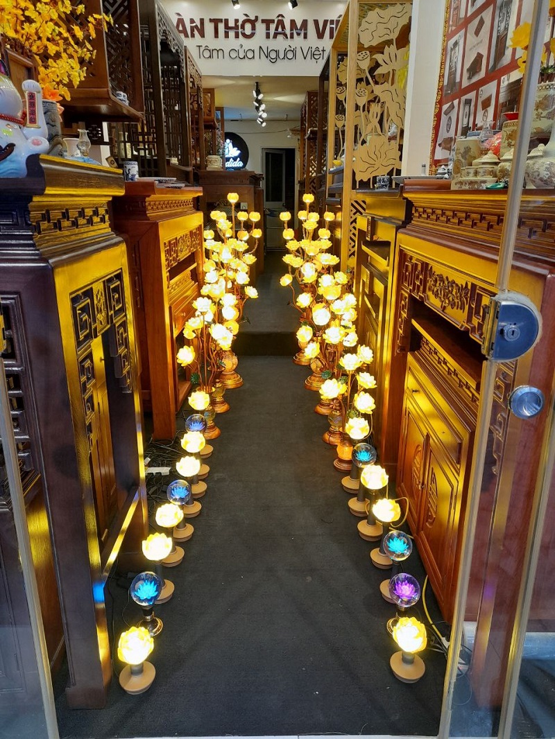 đèn hoa sen bàn thờ Phật