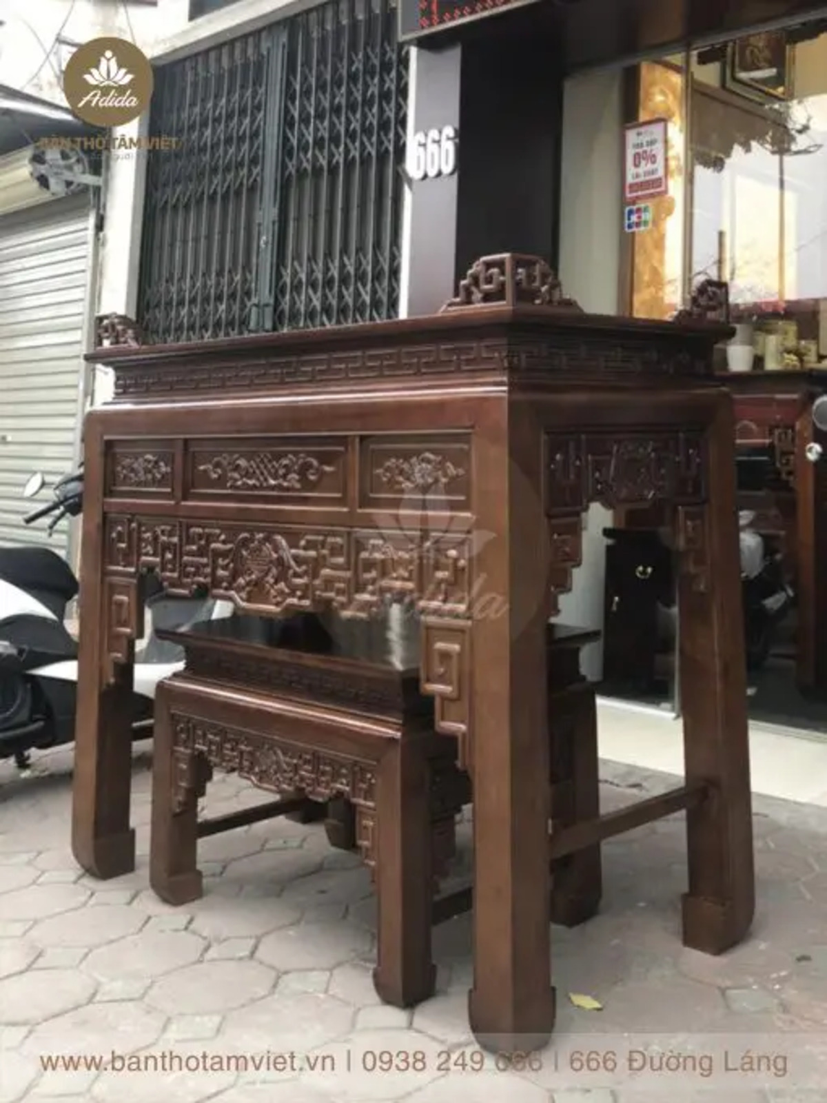 Bàn Thờ Tâm Việt