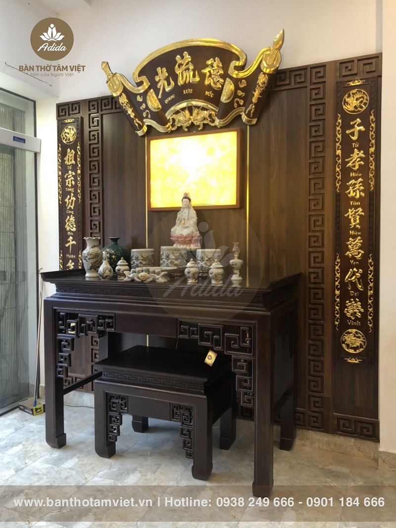 Bàn Thờ Tâm Việt