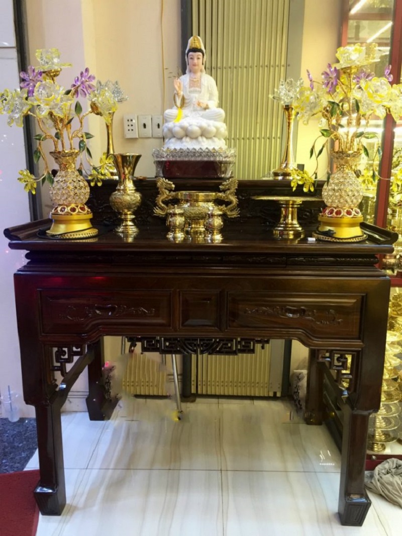 Tìm hiểu cách bài trí bàn thờ Phật đúng chuẩn - Gốm Đại Việt