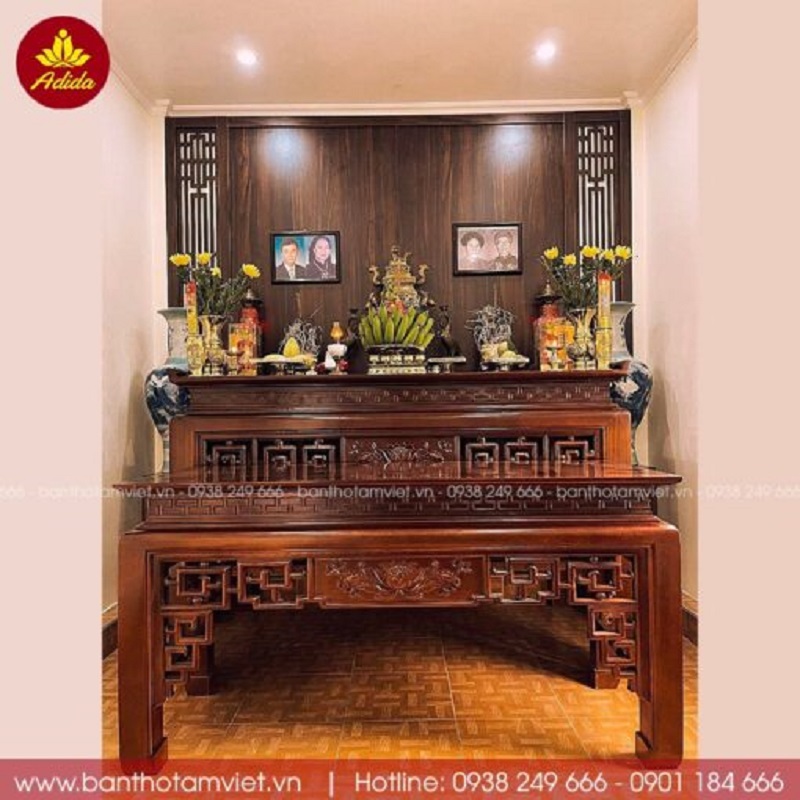 Bàn Thờ Tâm Việt