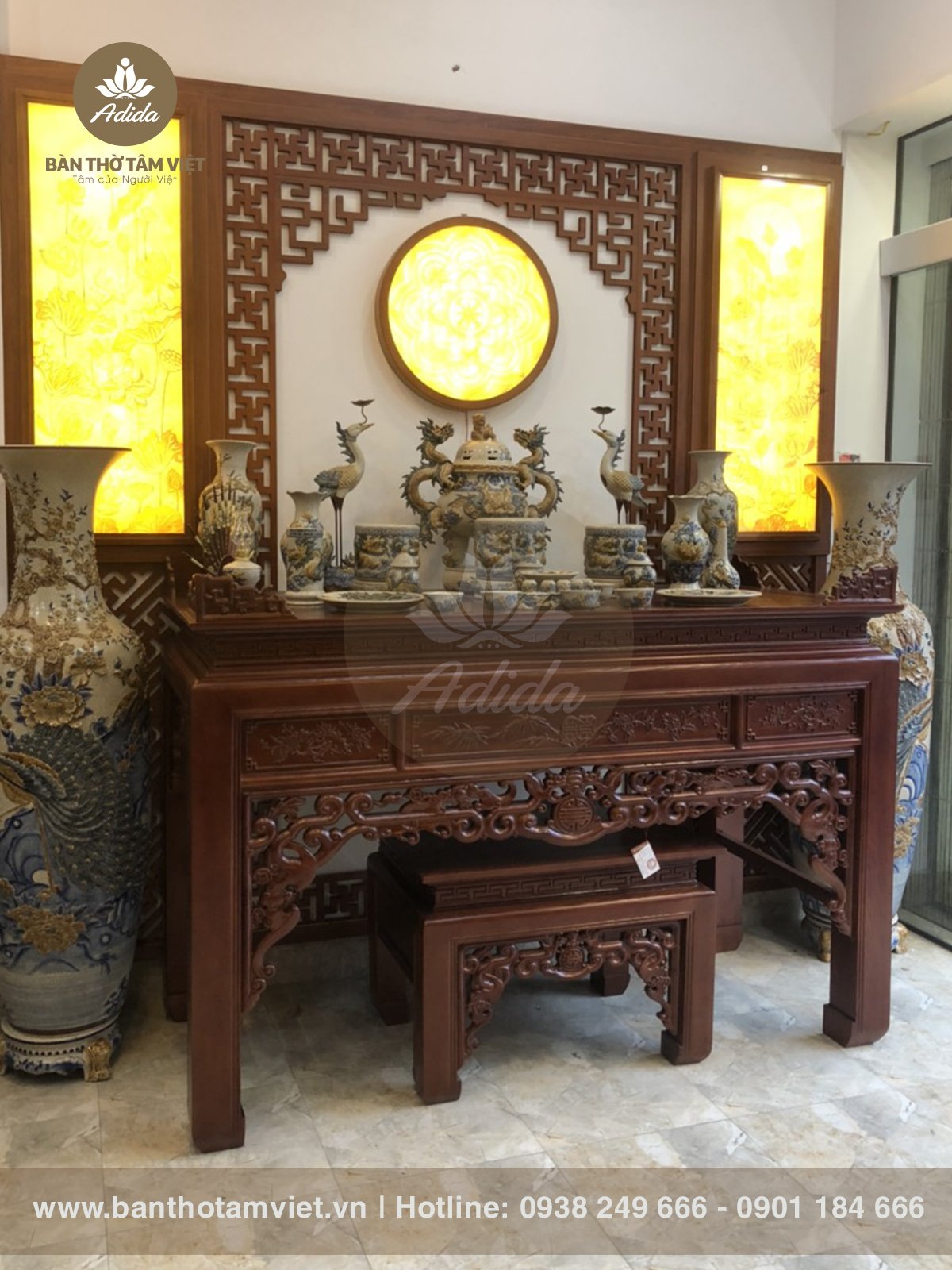 Bàn Thờ Tâm Việt