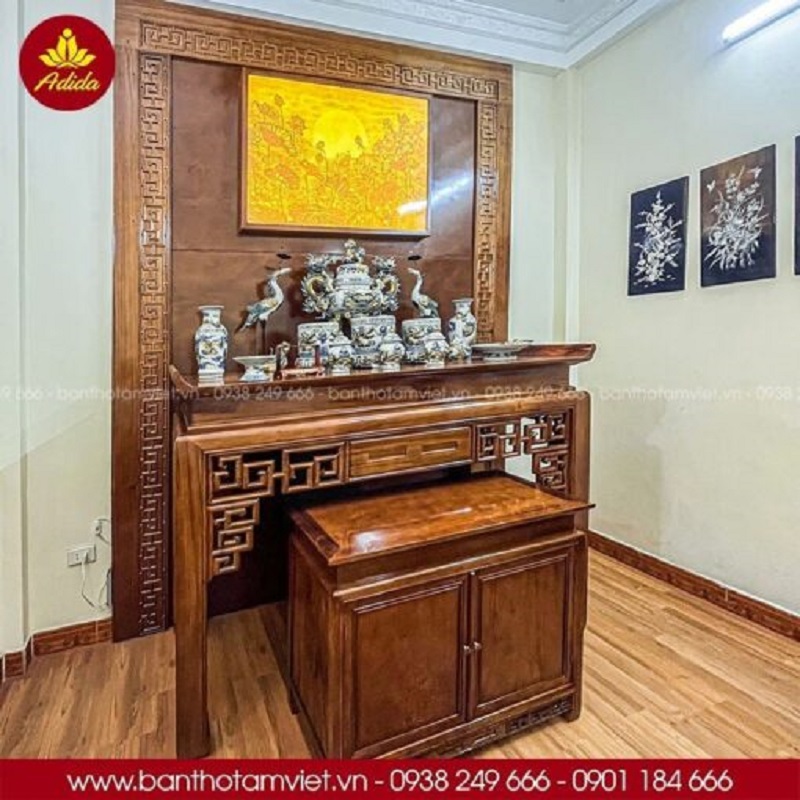 Bàn Thờ Tâm Việt