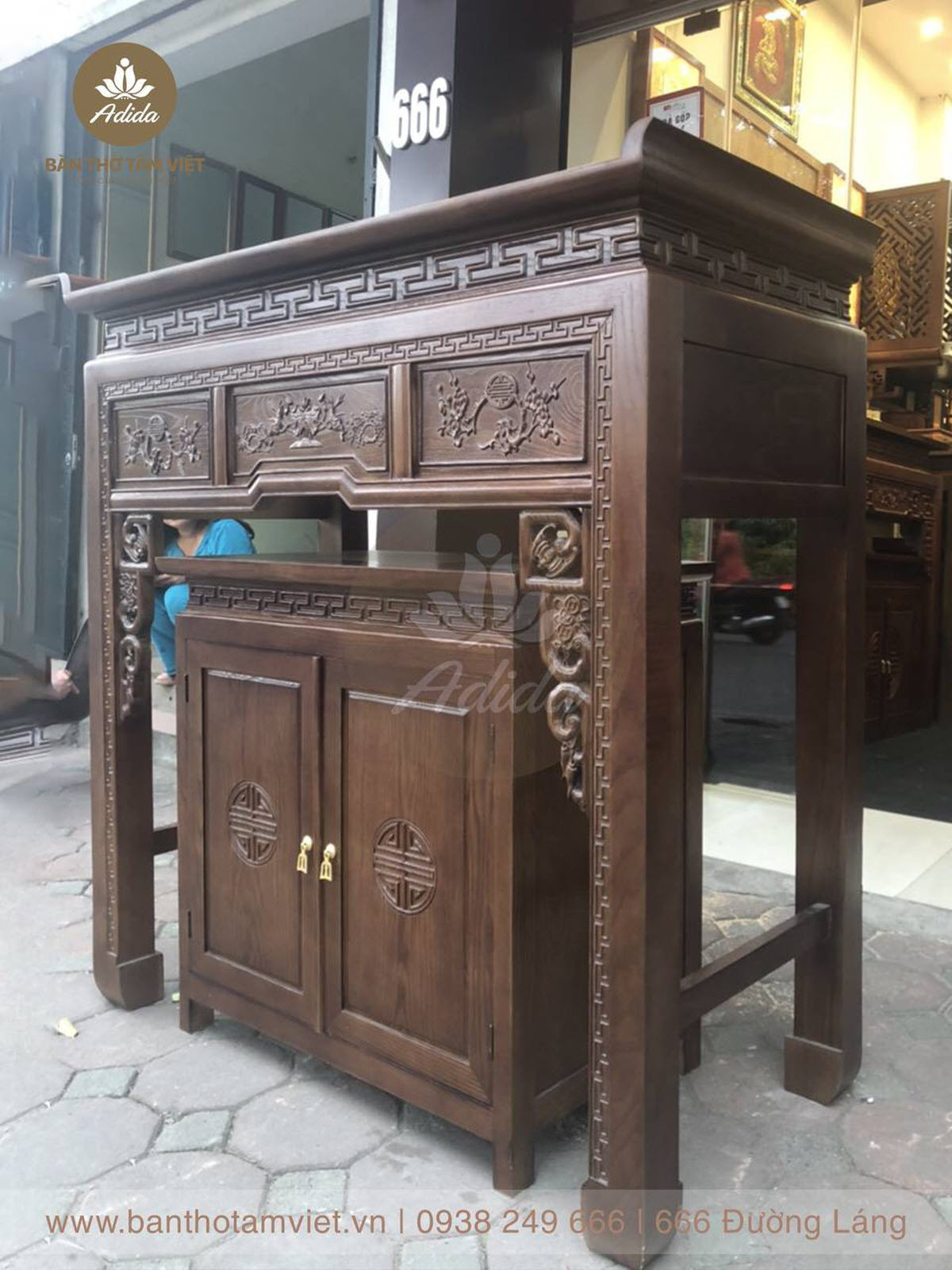 Bàn Thờ Tâm Việt