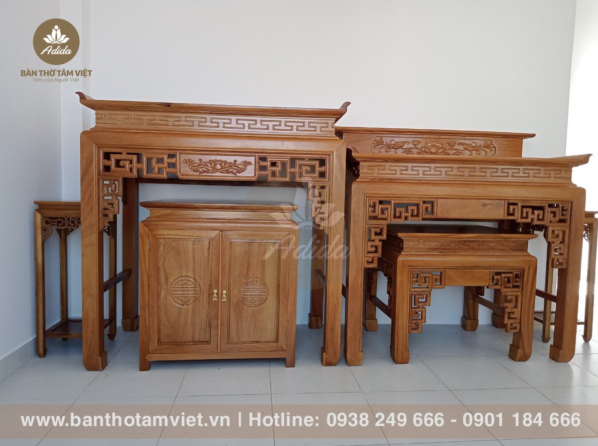 Bàn Thờ Tâm Việt