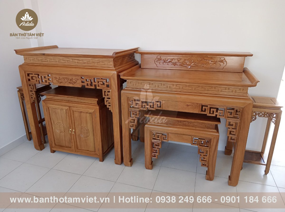 Bàn Thờ Tâm Việt