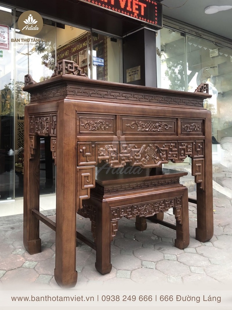 Bàn Thờ Tâm Việt