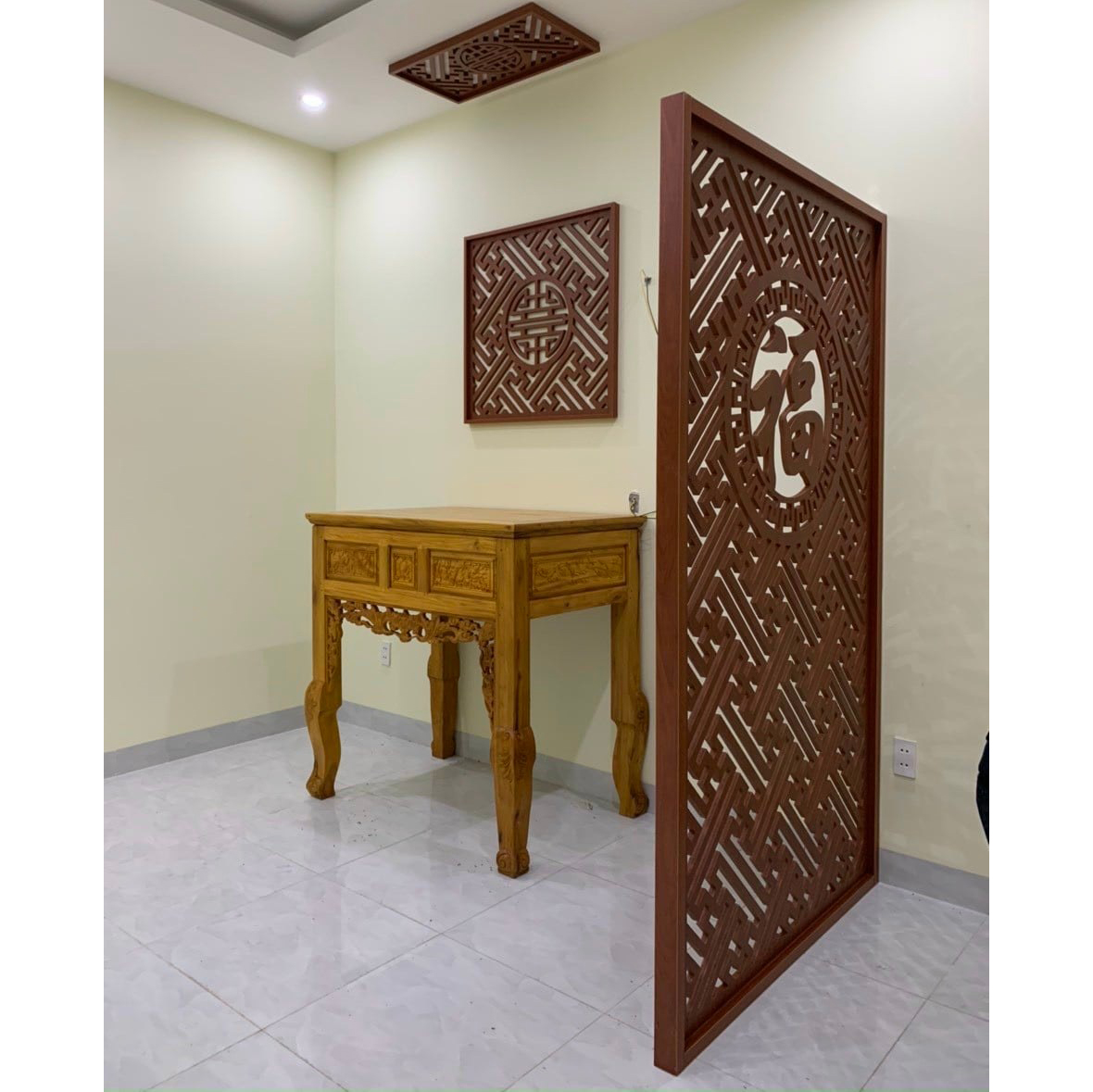Bàn Thờ Tâm Việt