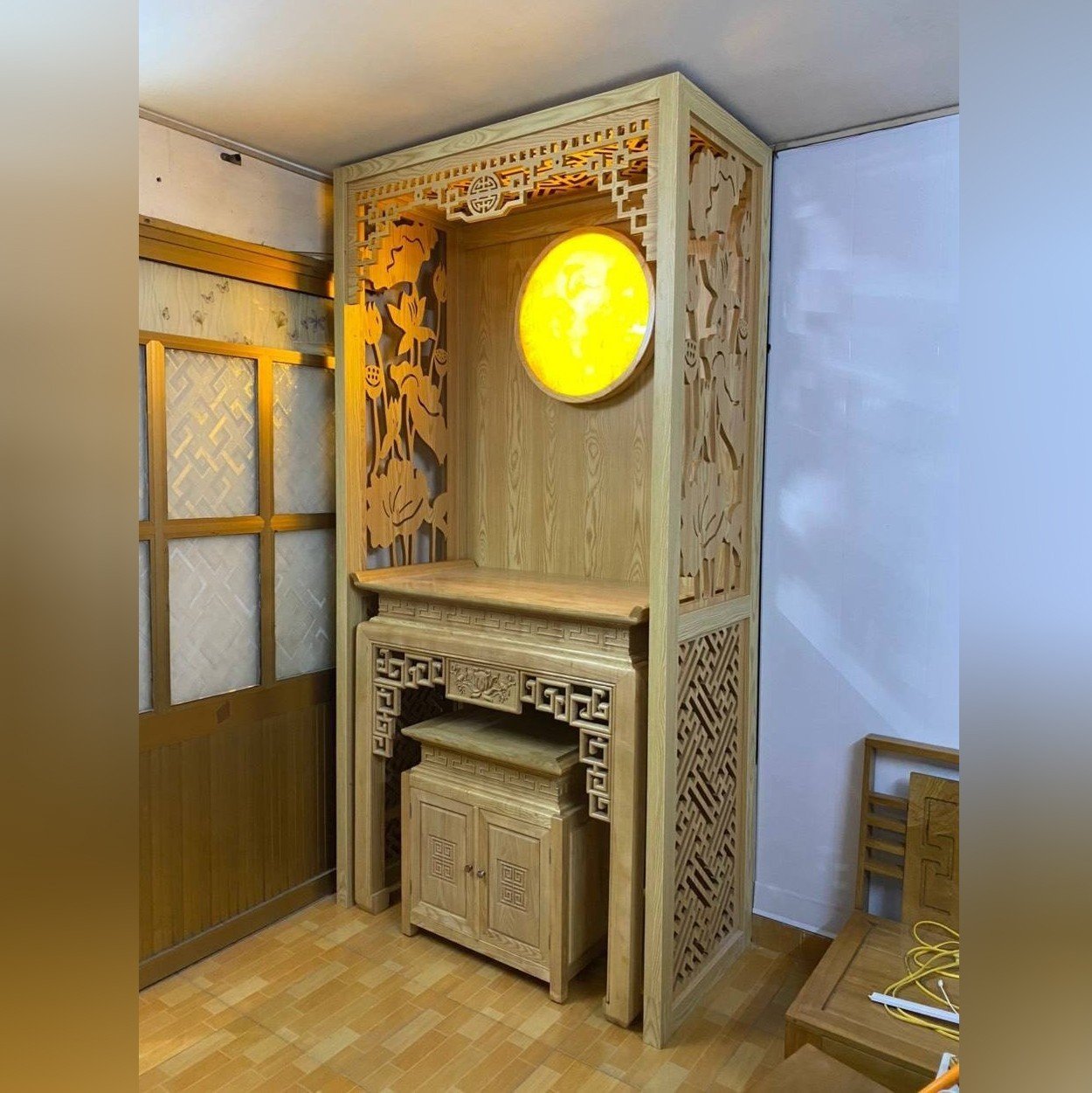 Bàn Thờ Tâm Việt