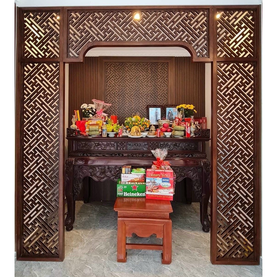 Bàn Thờ Tâm Việt